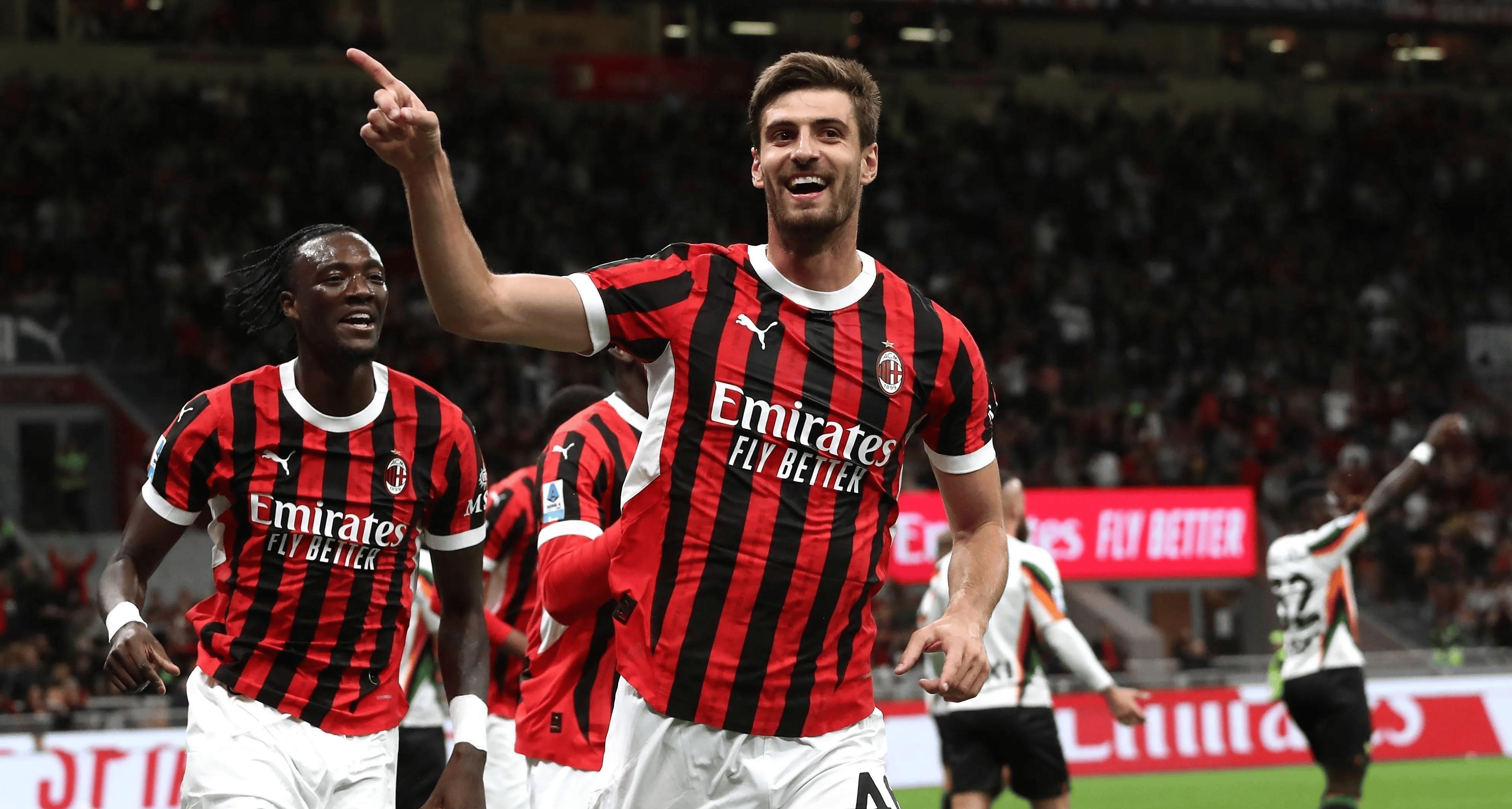 AC米兰客场再胜,继续领跑意甲积分榜 AC米兰客场再胜,继续领跑意甲积分榜