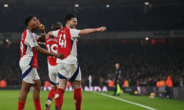 阿森纳球员集体倒戈,主帅难以控场 阿森纳球员集体倒戈,主帅难以控场