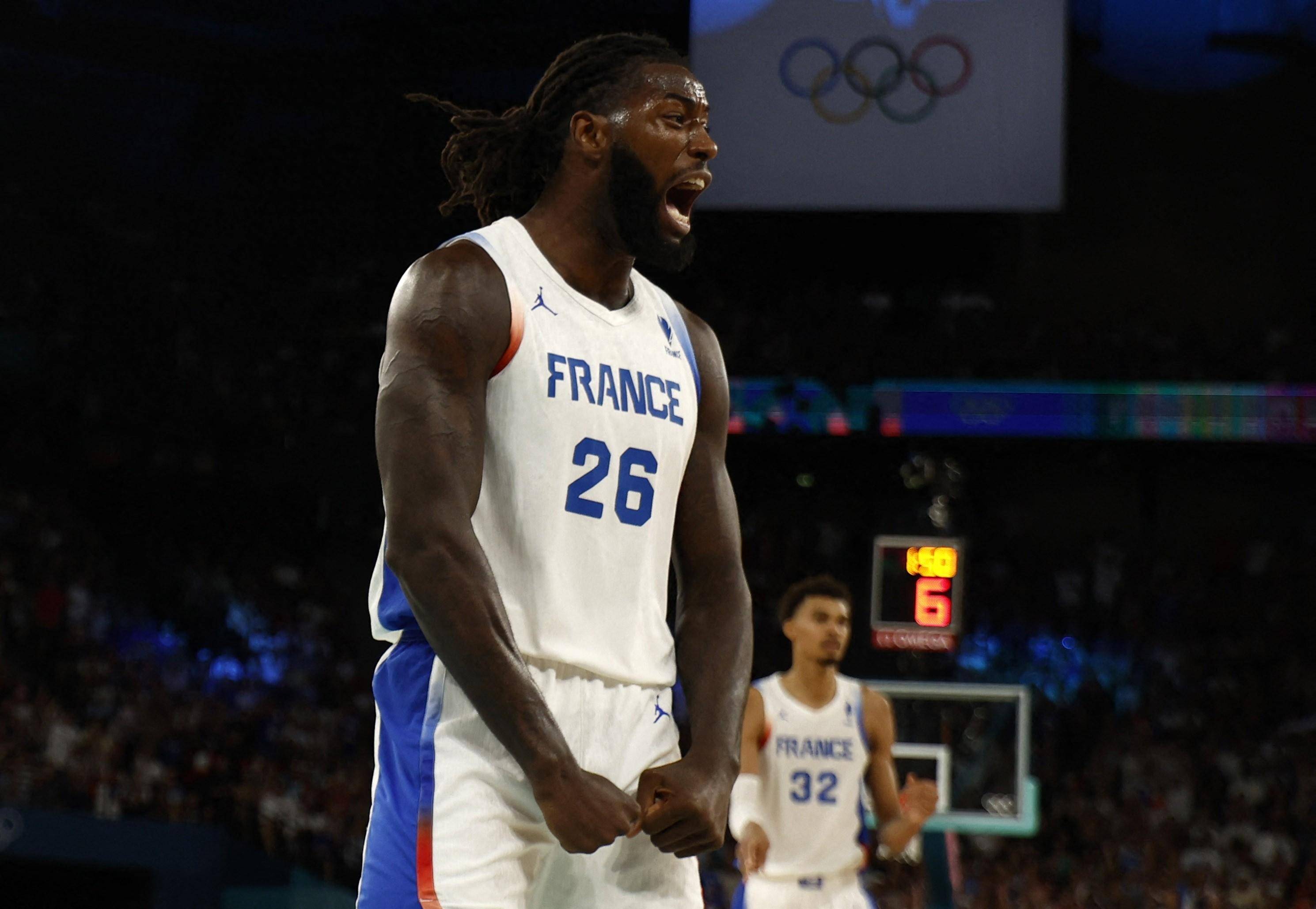 尼克斯队球员伤愈回归,球队实力再添一员 尼克斯队球员伤愈回归,球队实力再添一员