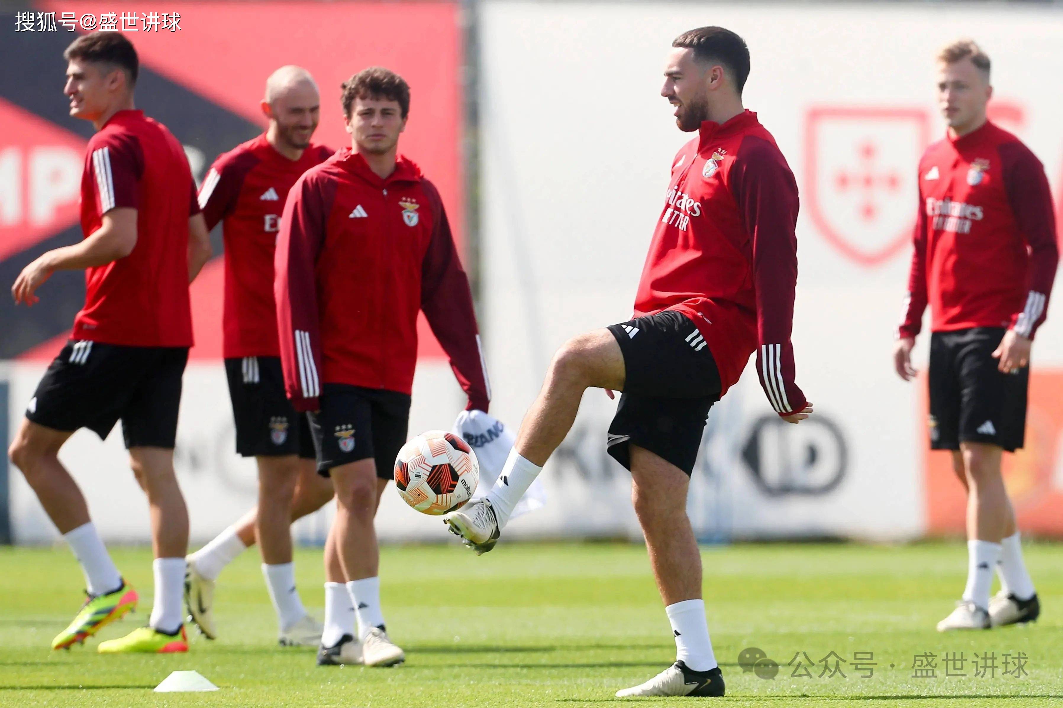 摩纳哥俱乐部在主场比赛中取得惊人逆转 摩纳哥俱乐部在主场比赛中取得惊人逆转