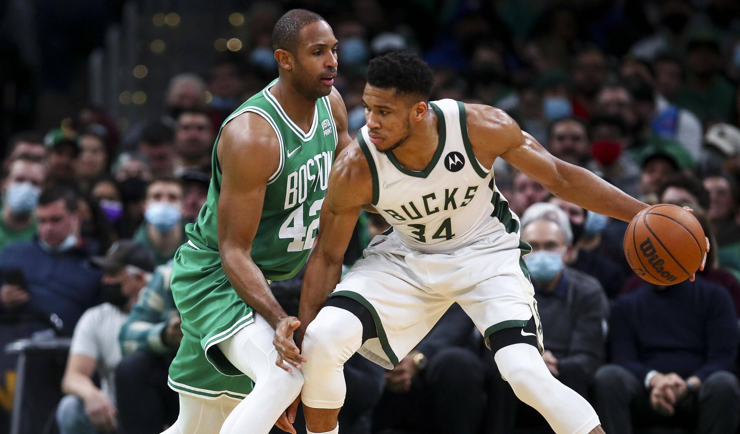 雄鹿主场擒下爵士,继续领跑东部 雄鹿主场擒下爵士,继续领跑东部