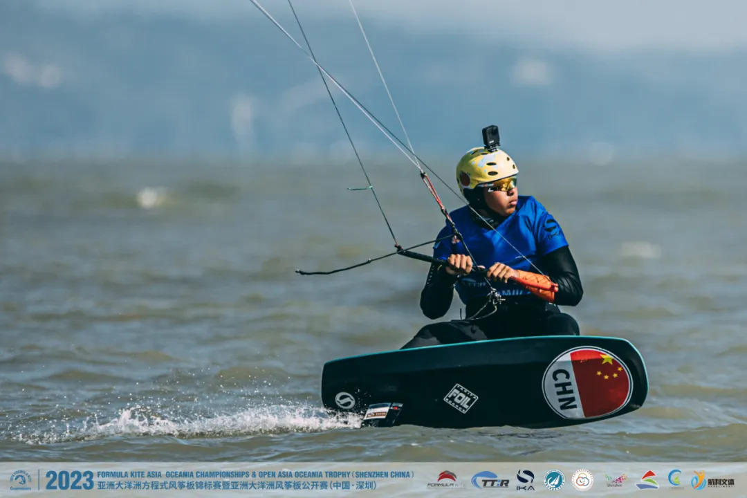 德国帆船选手风头正劲,轻松取胜 德国帆船选手风头正劲,轻松取胜