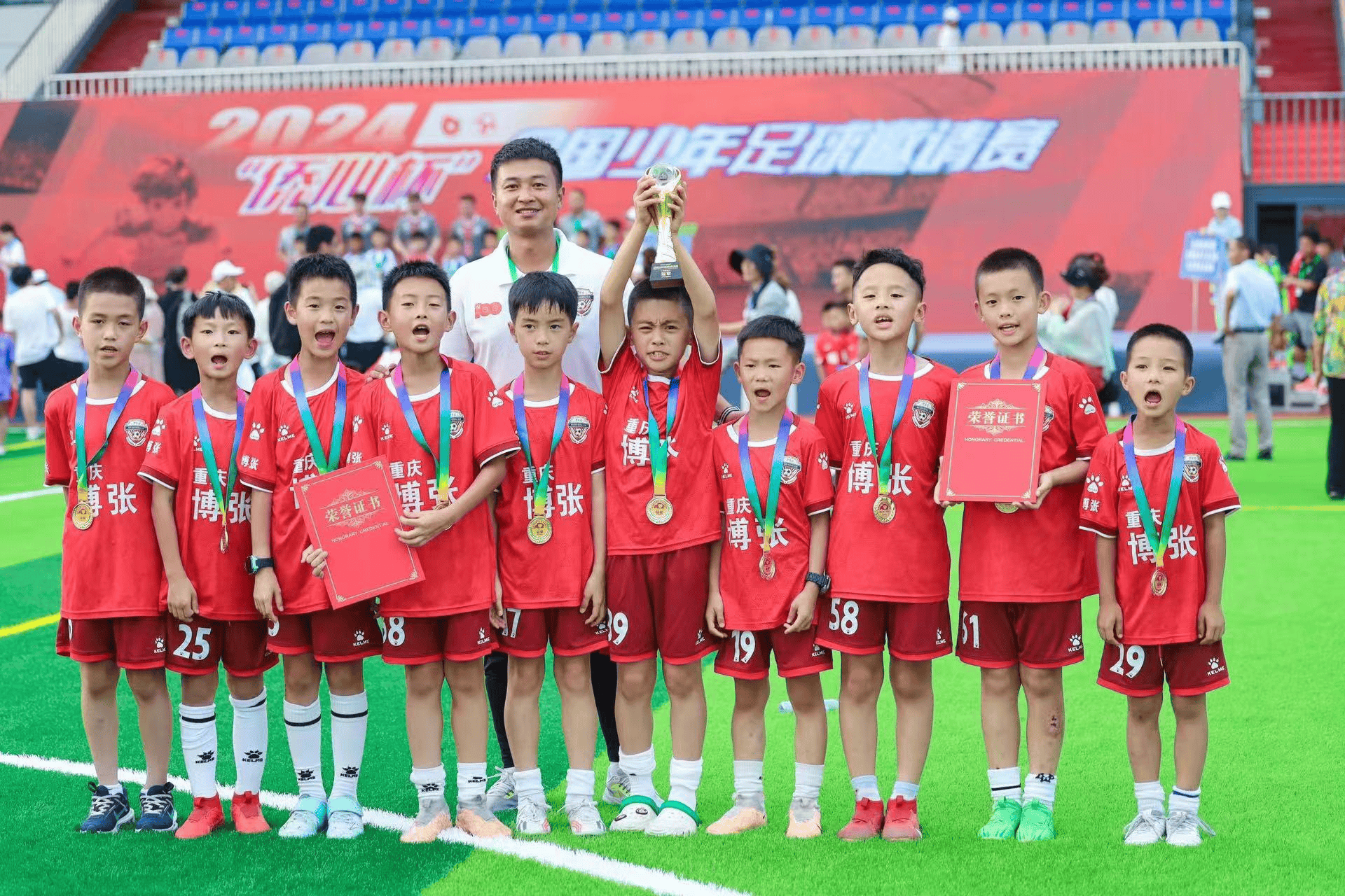 本土球队在国际足球大赛中脱颖而出 本土球队在国际足球大赛中脱颖而出