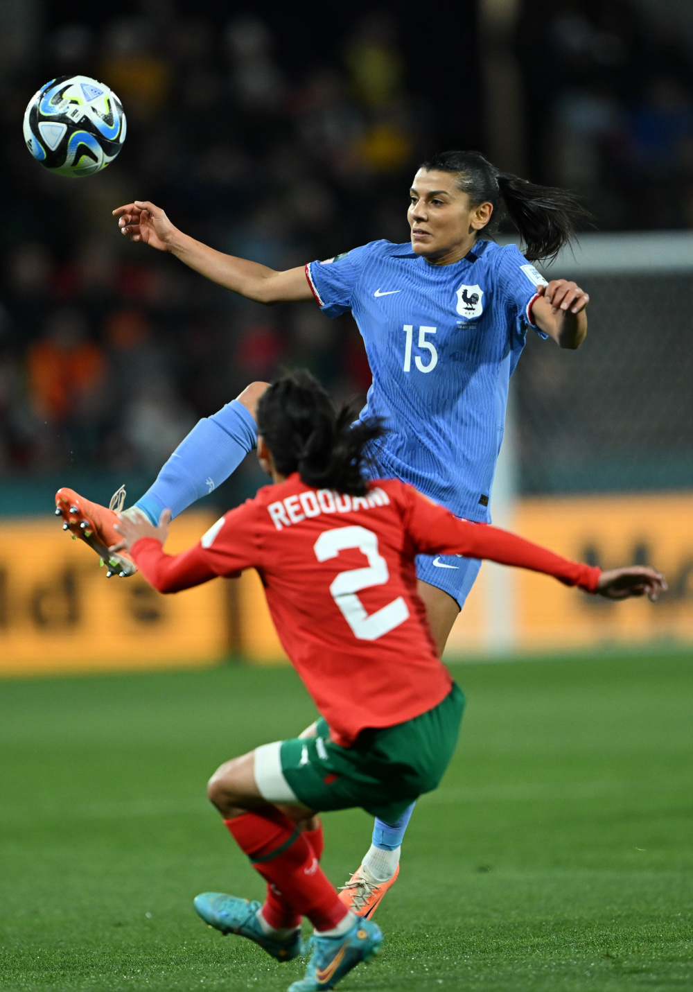 法国女足队取得胜利晋级四分之一决赛 法国女足队取得胜利晋级四分之一决赛