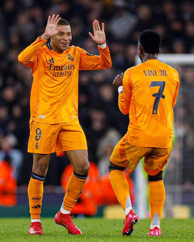 皇家马德里主场小胜格拉纳达,保持胜利势头 皇家马德里主场小胜格拉纳达,保持胜利势头