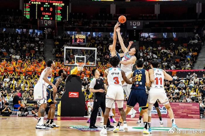 广东队客场斩获,全队状态火爆 广东队客场斩获,全队状态火爆