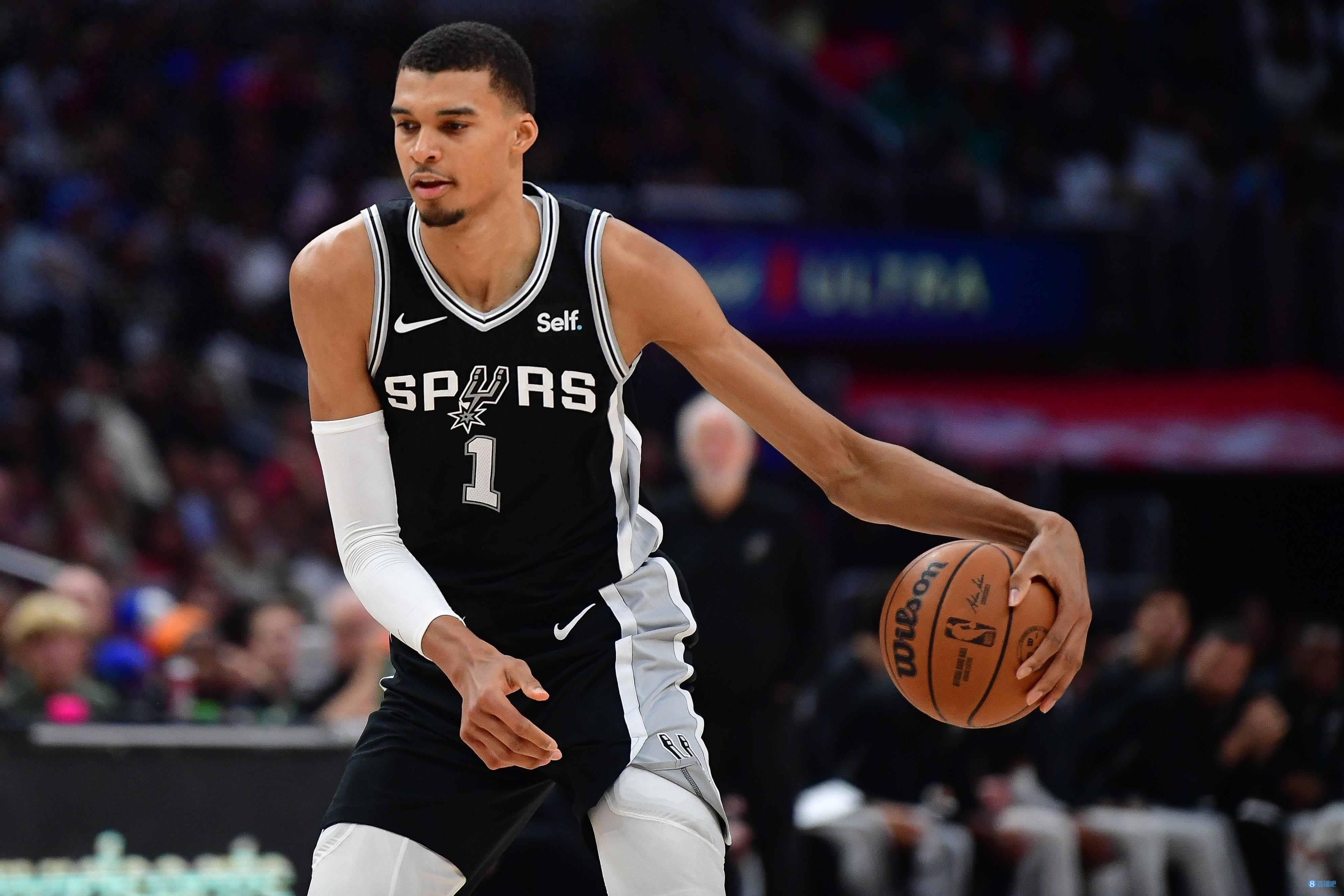 小牛主场击败奇才，卢比奥发挥出色带队获胜