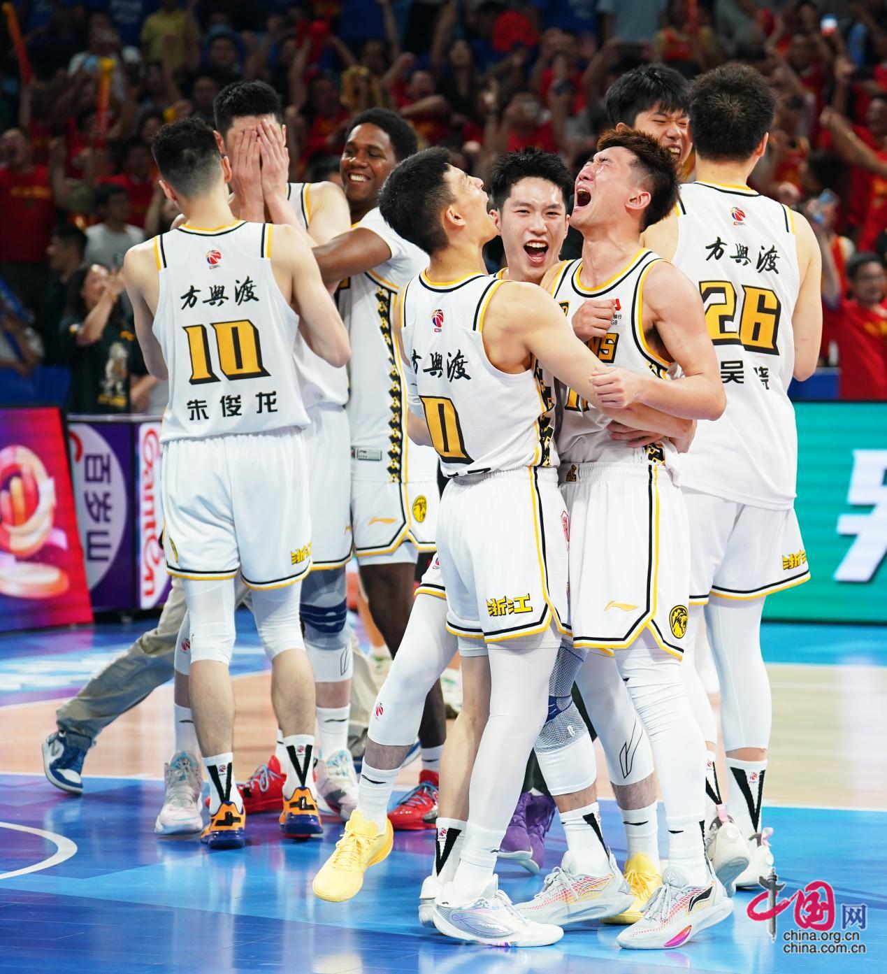 浙江队团结一致,打破宿命之战 浙江队团结一致,打破宿命之战