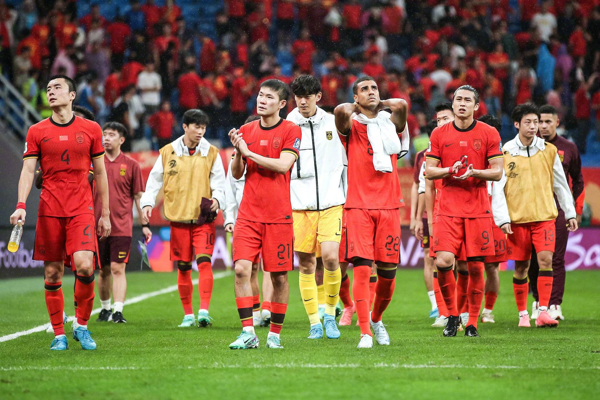 乌拉圭队主场轻松击败拉脱维亚队