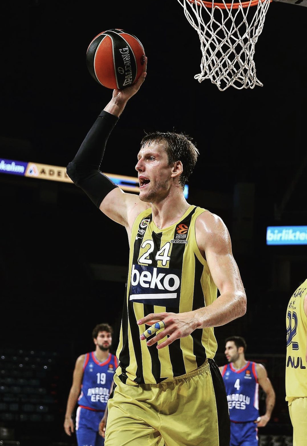 斯洛伐克男篮实力雄厚,晋级半决赛 斯洛伐克男篮实力雄厚,晋级半决赛