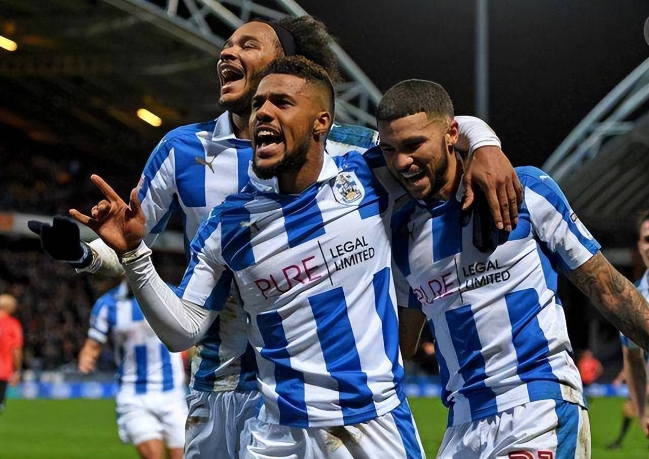 南安普顿主场力克对手,终结连败 南安普顿主场力克对手,终结连败