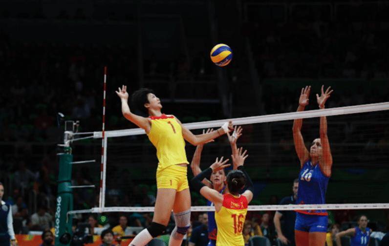 塞尔维亚排球队女运动员跻身前列