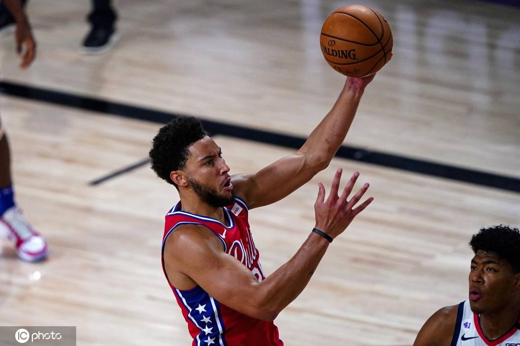 76人险胜奇才,西蒙斯关键时刻发威! 76人险胜奇才,西蒙斯关键时刻发威!