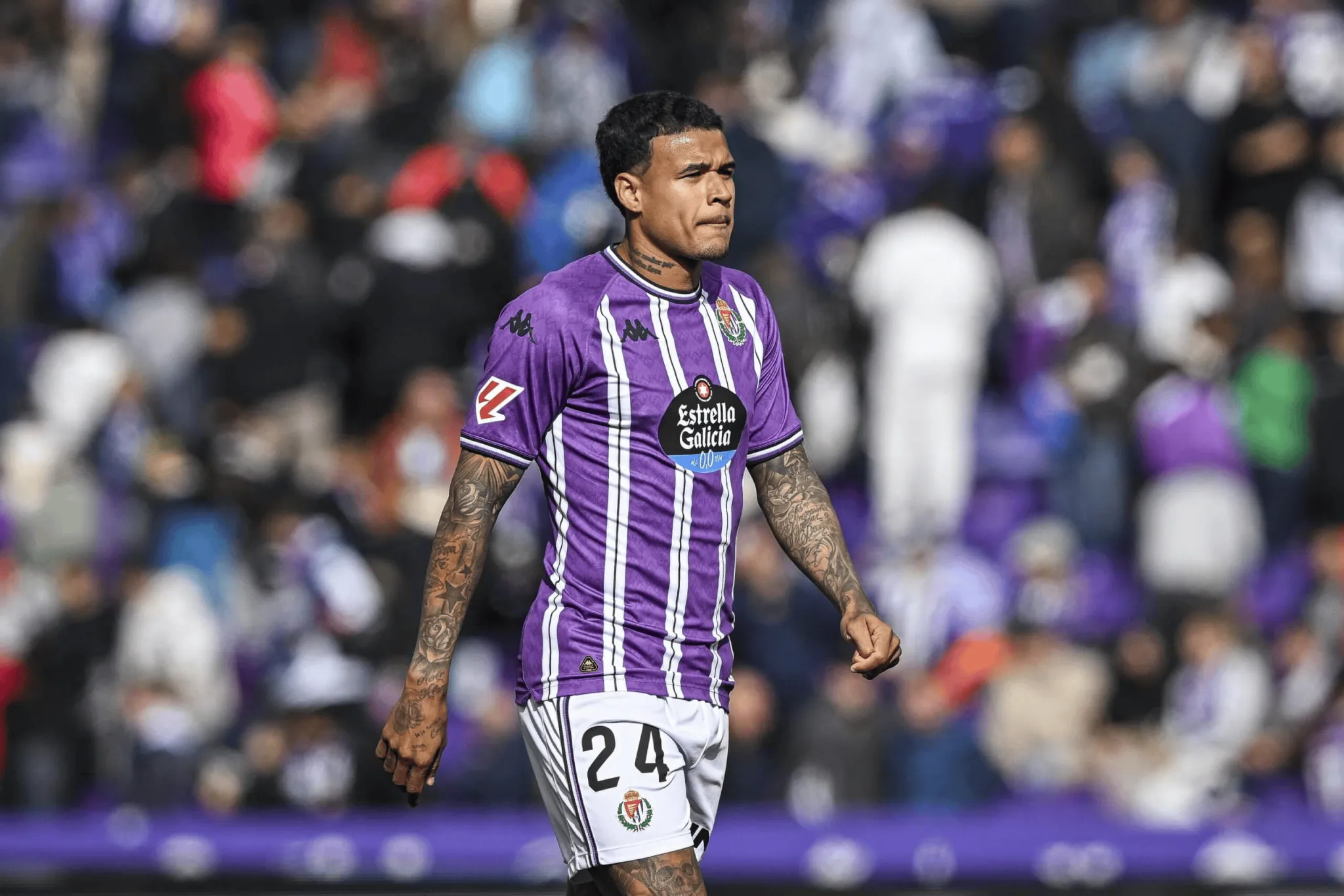 巴拉多利德前锋状态火热,射手榜首名稳坐 巴拉多利德前锋状态火热,射手榜首名稳坐